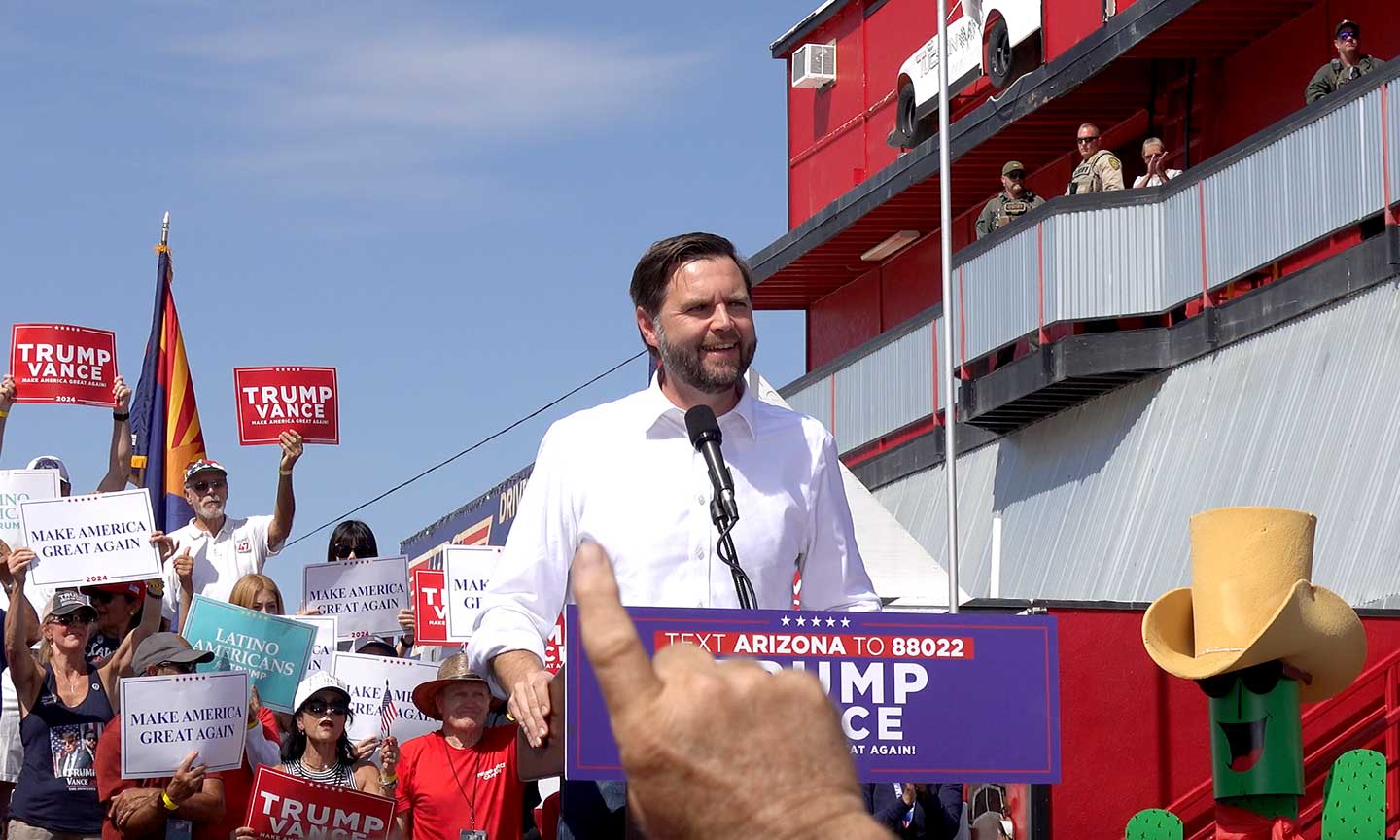 J.D. Vance Tucson Arizona Tucson Speedway Trump Rally